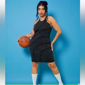 Plus bodycon dress criss cross back